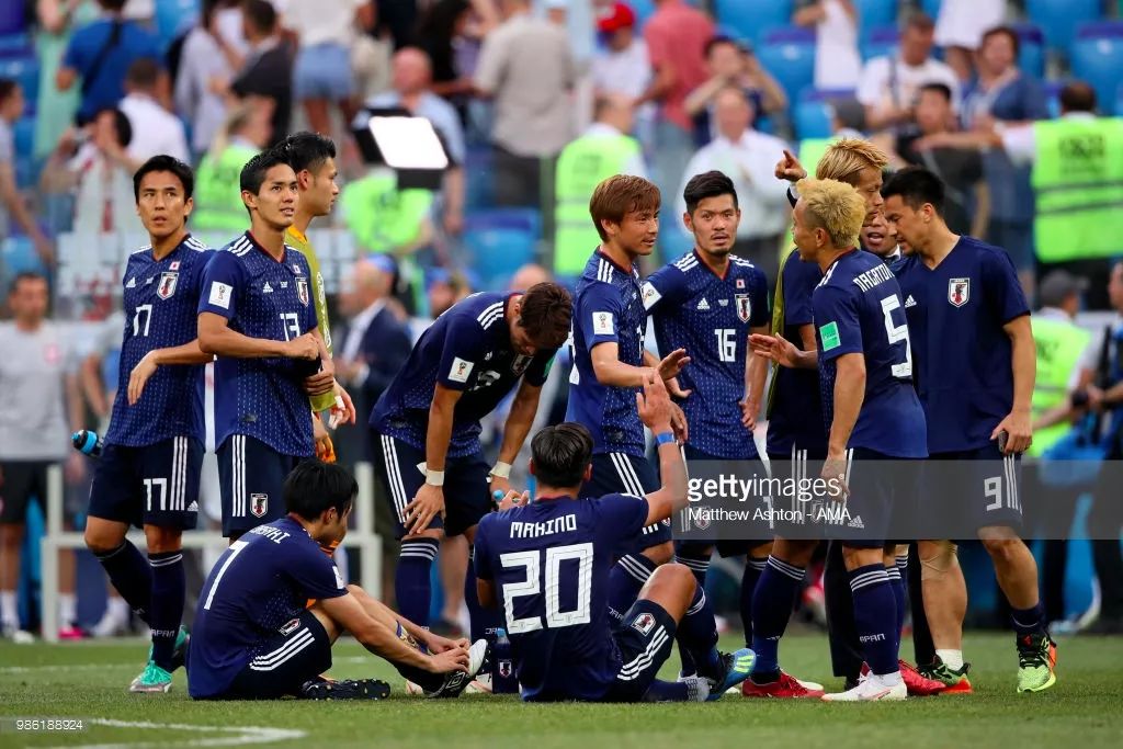 阿姆斯特丹赢得胜仗，再次取得晋级