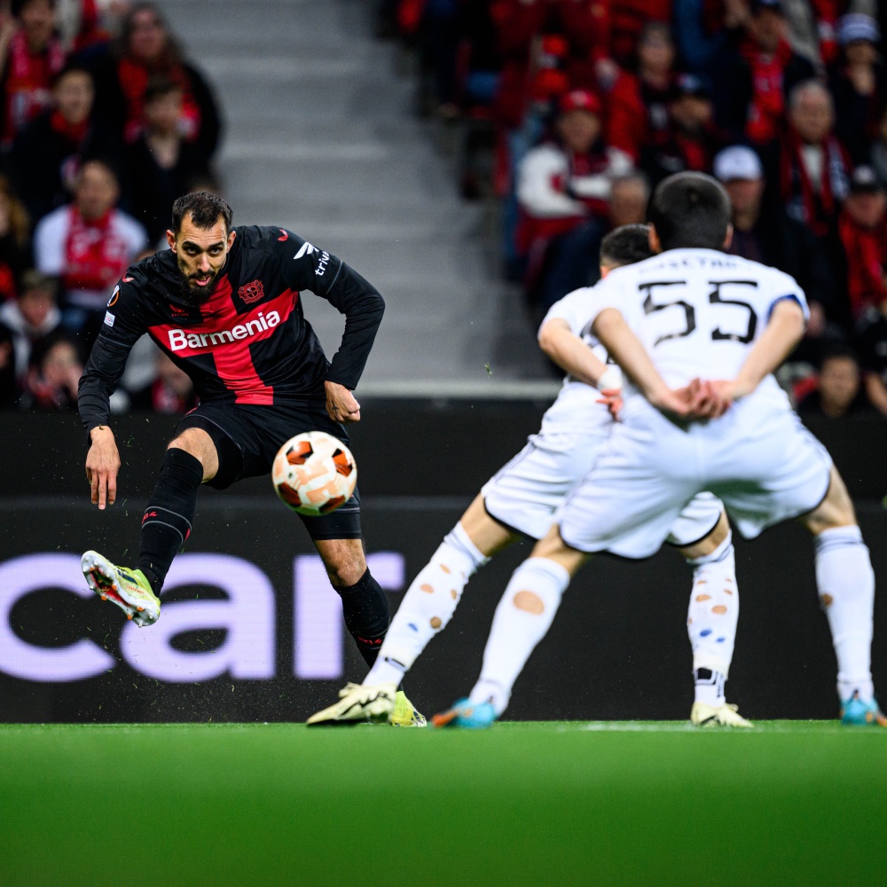 阿斯顿马丁完胜红牛二队，阿隆索刷新纪录的简单介绍