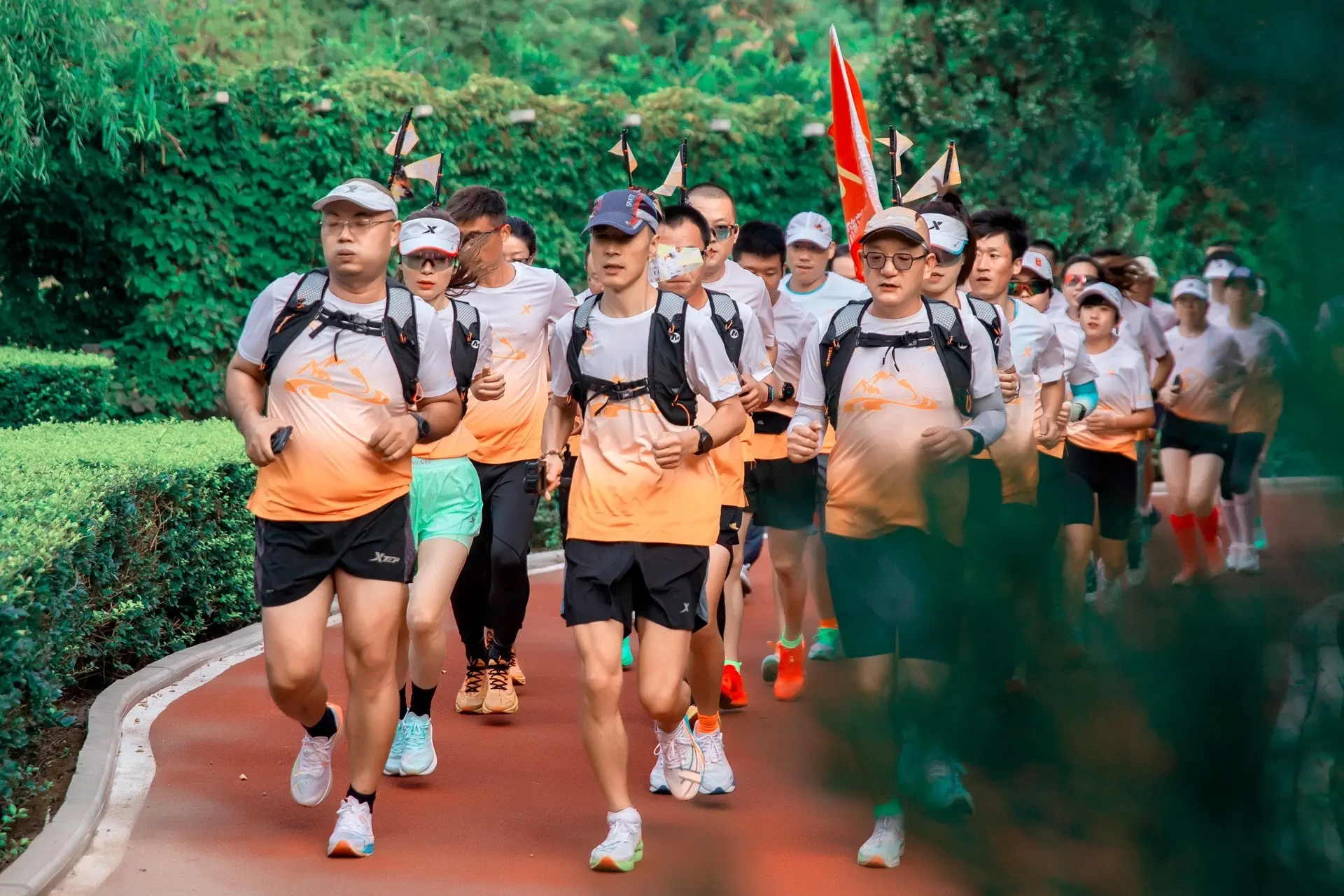 跑步项目中，选手激情无限追赶的简单介绍