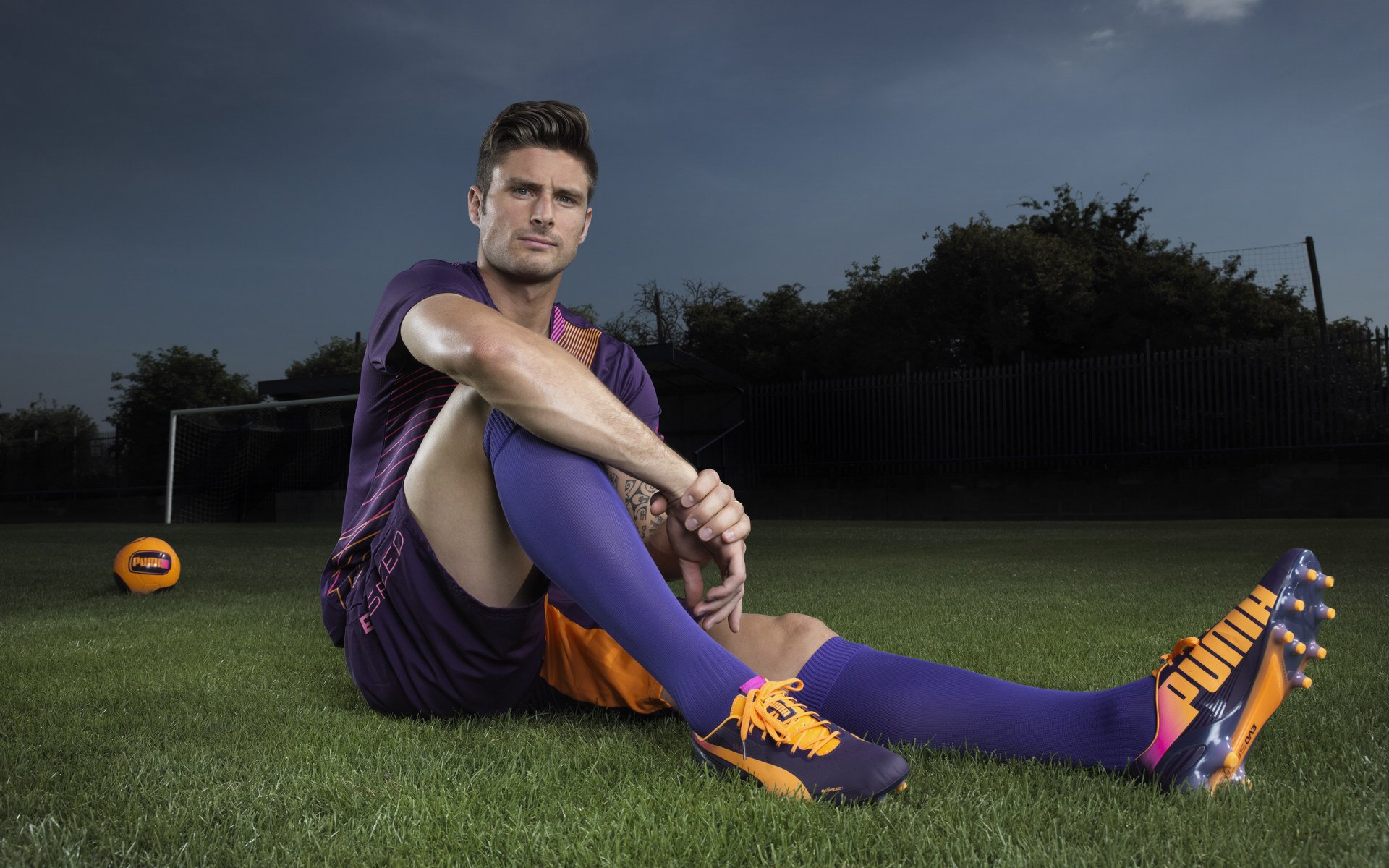 跨界主宰,德罗赞化身赛道公牛,关键接管揭幕战